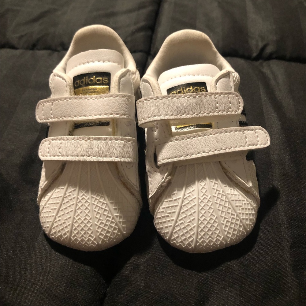 Baby Adidas - Picture 5 of 5